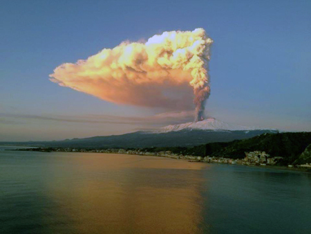 Etna-eruption-1