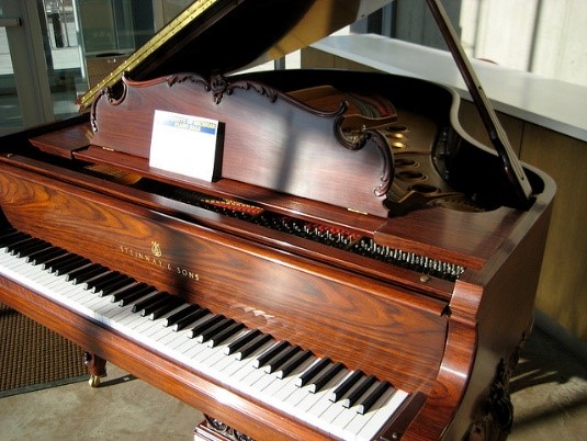 Grand piano Italian inventions Abruzzo villas holidays with Essential Italy