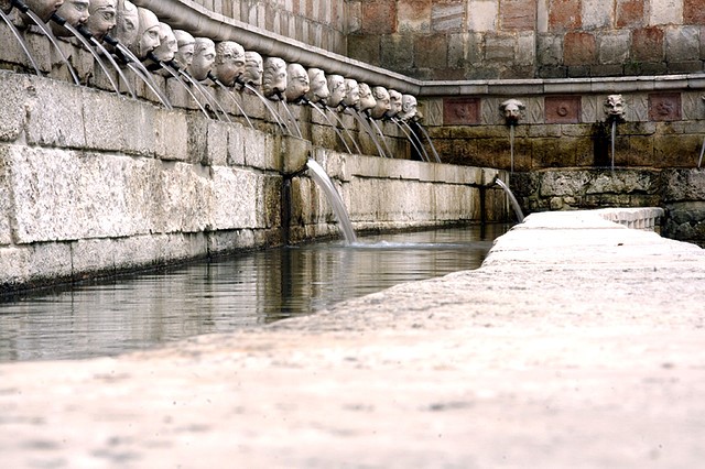 Fontana delle 99 Cannelle, L’Aquila, near our villas in Abruzzo Essential Italy