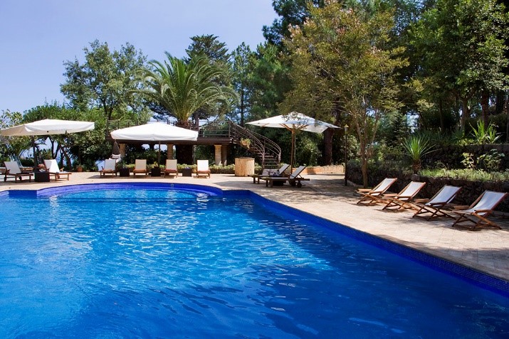 Swimming pool at Villa Scozilia special offer luxury holidays in Sicily Essential Italy
