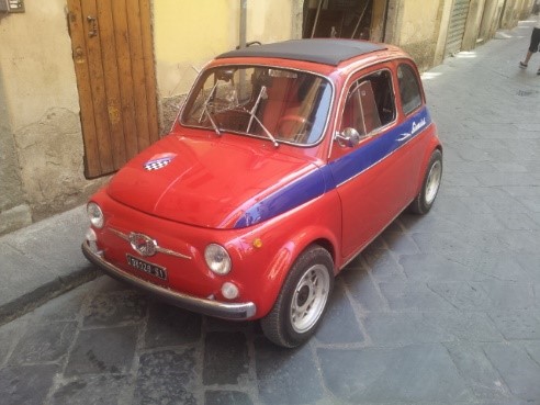 The Fiat 500s (Cinquecento) near our luxury villas in Puglia