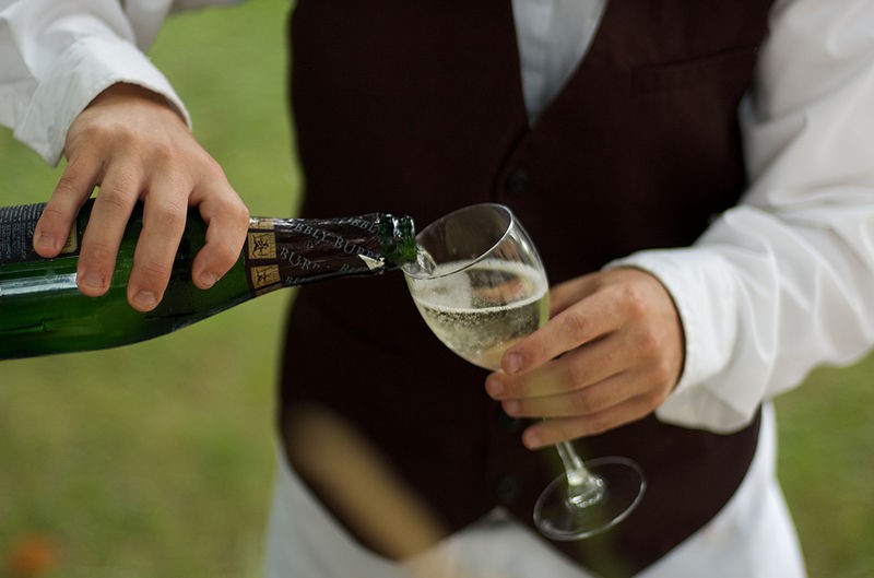 A glass of Prosecco enjoyed at our Tuscan villas