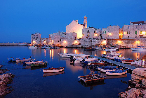 Puglia harbour town near our Puglia villas – Essential Italy’s reasons to visit Puglia