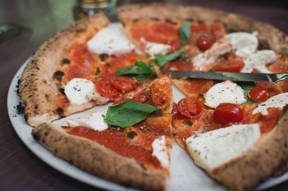 Neapolitan pizza making to be considered for UNESCO’s cultural heritage list