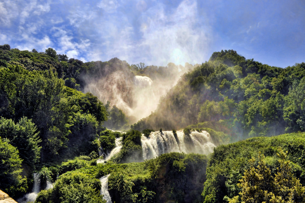 In the midst of the stunning Nera River Park lies the Marmore Falls, one of Umbria’s most beautiful attractions: