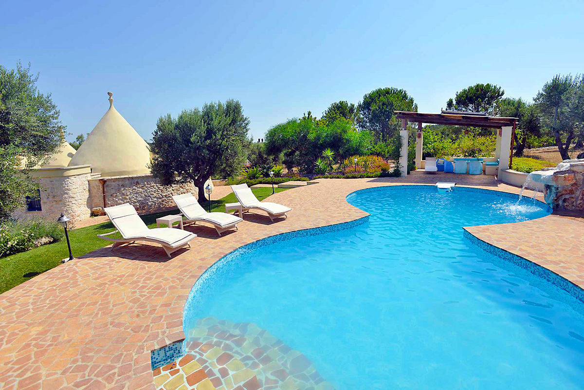 Trullo Bellissimo, Puglia, one of our featured Italian villas