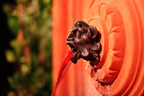 Wine Fountain near our Abruzzo villas offers free wine 24/7