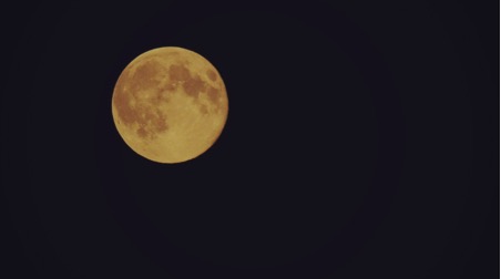 supermoon seen from our villas in Sicily 