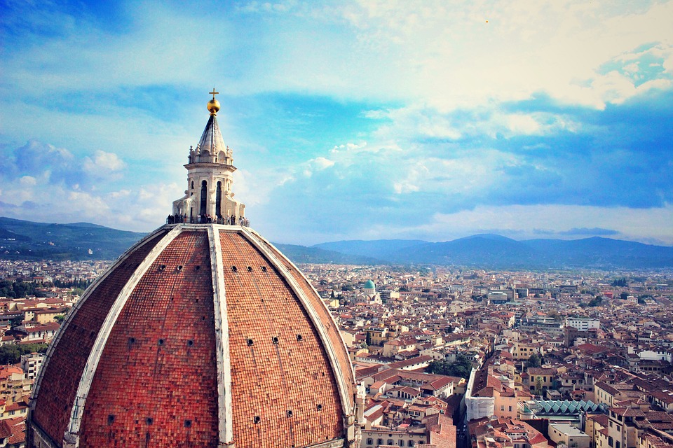 cityscape near our luxury villas in Italy