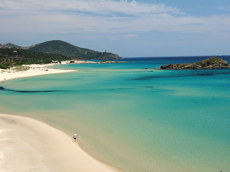 stunning beaches near our Sardinia villas with pools