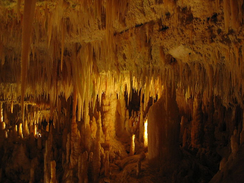 <br /> <h2>Castellana Caves, Puglia<h2/>