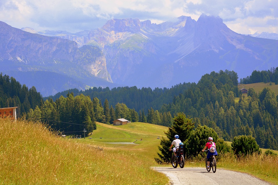 Cycle path in Italy